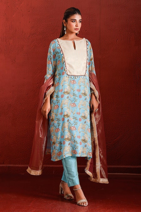 The Home Affair Blue Muslin, Cotton, Tissue, Silk Tassels, Floral Print Straight Kurta Set at Aza Fashions The Home Affair_Blue Muslin, Cotton, Tissue, Silk Tassels, Floral Print Straight Kurta Set _at_Aza_Fashions