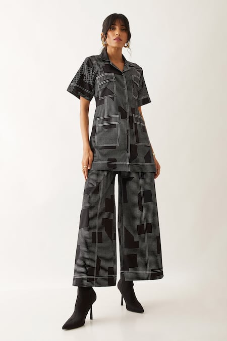 Shop Son Of A Noble Snob Black Cotton Satin Print Block Lapel Collar Wallie Boxy Fit Shirt With Pant Online at Aza Fashions Shop_Son Of A Noble Snob_Black Cotton Satin Print Block Lapel Collar Wallie Boxy Fit Shirt With Pant _Online_at_Aza_Fashions