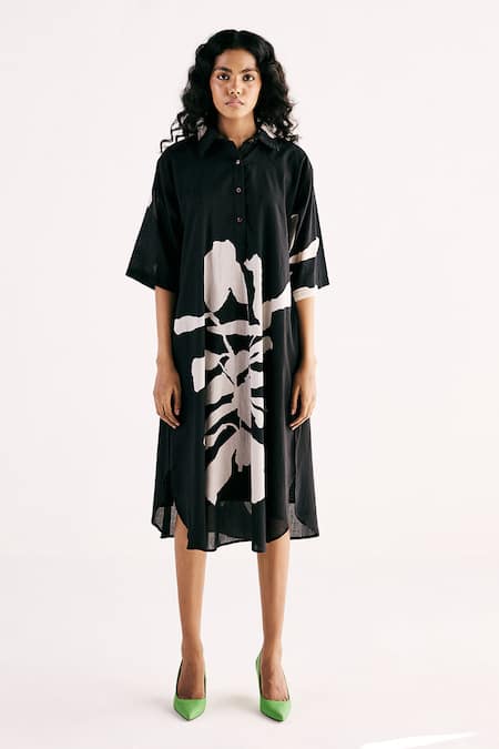 Shop Kharakapas Black Cotton Collared Cleo Flora Print Shirt Dress at Aza Fashions Shop_Kharakapas_Black Cotton Collared Cleo Flora Print Shirt Dress _at_Aza_Fashions
