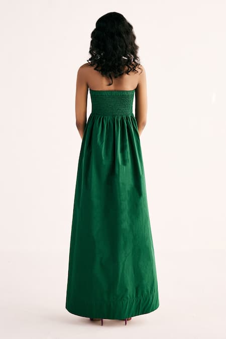 Shop Kharakapas Pink Poplin Sweetheart Neck Gaze Solid Off Shoulder Side Slit Dress at Aza Fashions Shop_Kharakapas_Pink Poplin Sweetheart Neck Gaze Solid Off Shoulder Side Slit Dress _at_Aza_Fashions