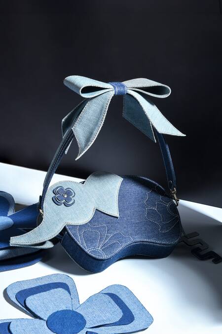 Buy_Immri_Blue Applique Elephant Shaped Batua Bag 