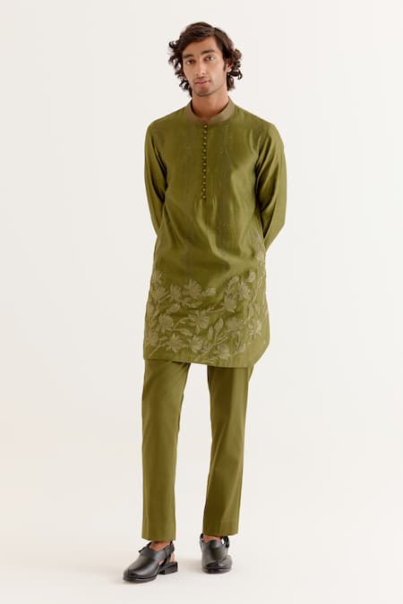 Devnaagri Silk Chanderi Floral Embroidered Short Kurta With Pant 