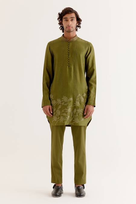 Devnaagri Green Silk, Chanderi Embroidery Floral Short Kurta With Pant Online at Aza Fashions Devnaagri_Green Silk, Chanderi Embroidery Floral Short Kurta With Pant _Online_at_Aza_Fashions