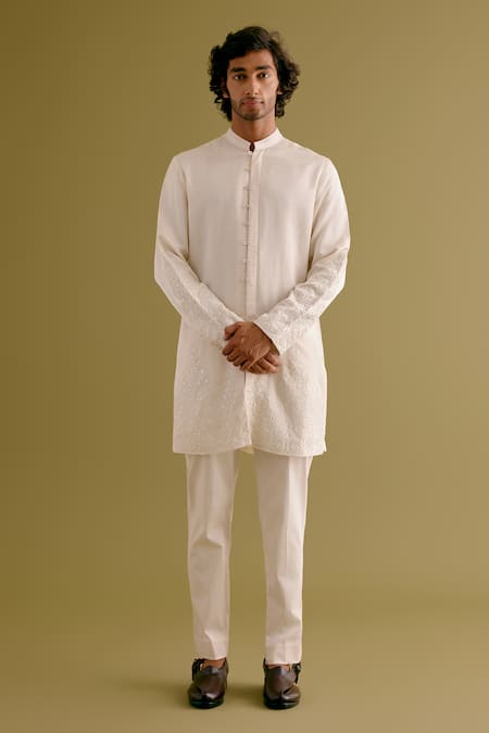 Devnaagri Floral Silk Chanderi Embroidered Kurta With Pant 