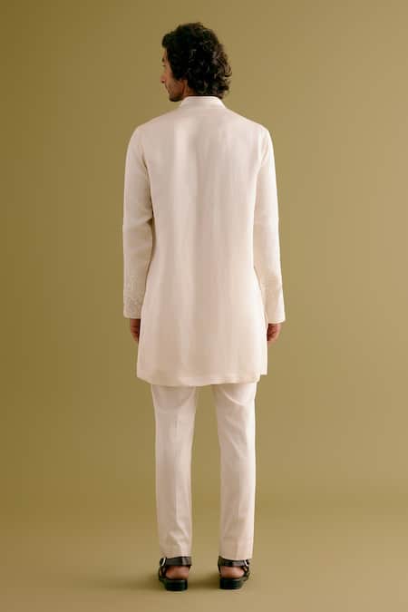Devnaagri Floral Silk Chanderi Embroidered Kurta With Pant 