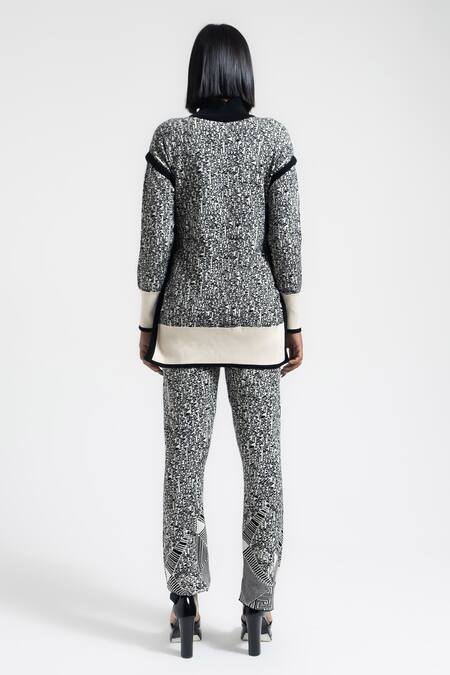 Shop_AMKA_Black Knitting Poppy Knitted Pant _at_Aza_Fashions