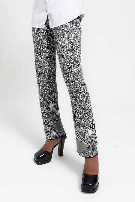 Buy_AMKA_Black Knitting Poppy Knitted Pant _Online_at_Aza_Fashions