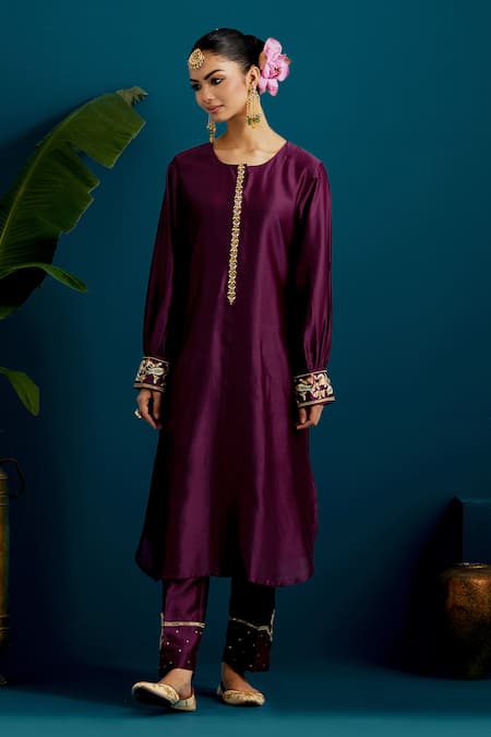 Anantaa by Roohi Purple Silk Chanderi Embroidered Resham Paisley Placement Kurta With Pant 