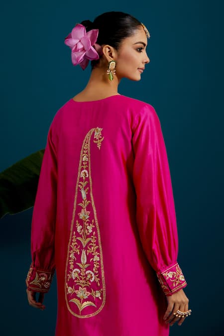 Shop Anantaa By Roohi Fuchsia Silk, Chanderi Beads, Sequins, Paisley Placement Resham Kurta With Pant Online at Aza Fashions Shop_Anantaa By Roohi_Fuchsia Silk, Chanderi Beads, Sequins, Paisley Placement Resham Kurta With Pant _Online_at_Aza_Fashions
