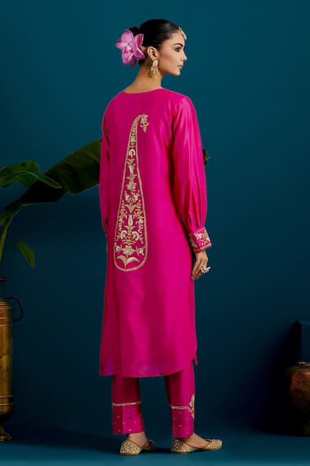 Anantaa By Roohi Paisley Placement Resham Embroidered Kurta With Pant 