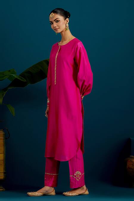 Buy Anantaa By Roohi Fuchsia Silk, Chanderi Beads, Cut Work, Paisley Placement Resham Kurta Pant Set Buy_Anantaa By Roohi_Fuchsia Silk, Chanderi Beads, Cut Work, Paisley Placement Resham Kurta Pant Set