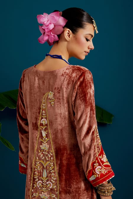Shop Anantaa By Roohi Brown Viscose, Chanderi Beads, Patchwork, Resham Floral Kurta Pant Set Online at Aza Fashions Shop_Anantaa By Roohi_Brown Viscose, Chanderi Beads, Patchwork, Resham Floral Kurta Pant Set _Online_at_Aza_Fashions