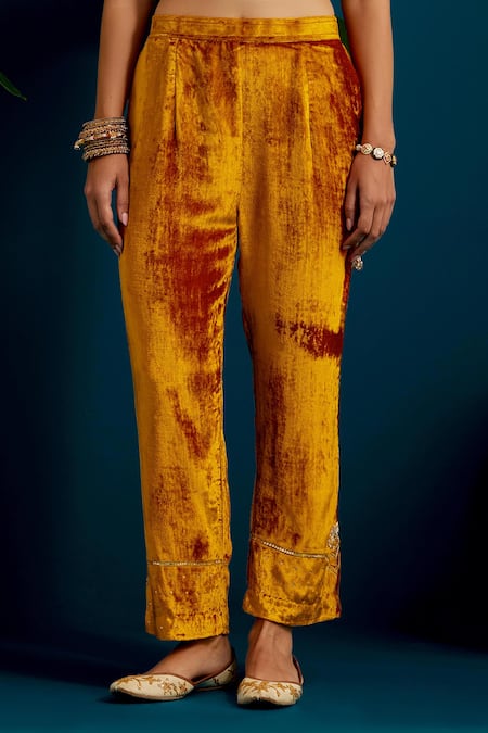 Anantaa By Roohi Yellow Viscose, Chanderi, Velvet Floral Resham Embroidered Kurta Pant Set Online at Aza Fashions Anantaa By Roohi_Yellow Viscose, Chanderi, Velvet Floral Resham Embroidered Kurta Pant Set _Online_at_Aza_Fashions