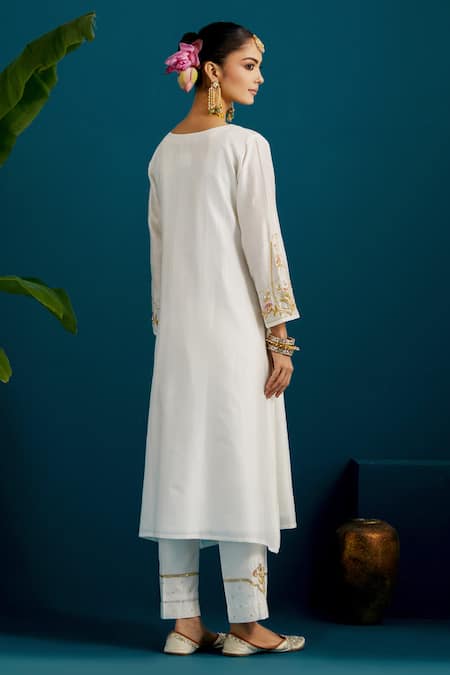 Shop Anantaa By Roohi Off White Silk, Chanderi Embroidery Floral Kurta With Pant at Aza Fashions Shop_Anantaa By Roohi_Off White Silk, Chanderi Embroidery Floral Kurta With Pant _at_Aza_Fashions