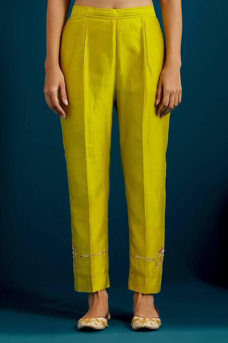 Anantaa By Roohi_Green Silk, Chanderi Embroidery Split V-neck Dabka Kurta With Pant _Online_at_Aza_Fashions