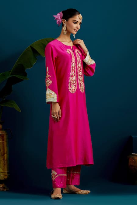 Anantaa By Roohi Pink Silk, Chanderi Embroidery, Sequins Floral Resham Straight Kurta With Pant at Aza Fashions Anantaa By Roohi_Pink Silk, Chanderi Embroidery, Sequins Floral Resham Straight Kurta With Pant _at_Aza_Fashions
