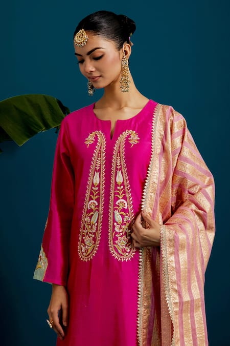Buy Anantaa By Roohi Pink Silk, Chanderi Embroidery, Sequins Floral Resham Straight Kurta With Pant Buy_Anantaa By Roohi_Pink Silk, Chanderi Embroidery, Sequins Floral Resham Straight Kurta With Pant