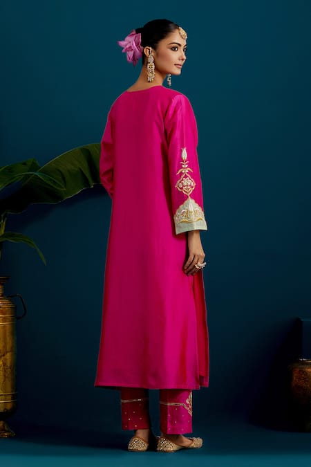 Shop Anantaa By Roohi Pink Silk, Chanderi Embroidery, Sequins Floral Resham Straight Kurta With Pant at Aza Fashions Shop_Anantaa By Roohi_Pink Silk, Chanderi Embroidery, Sequins Floral Resham Straight Kurta With Pant _at_Aza_Fashions