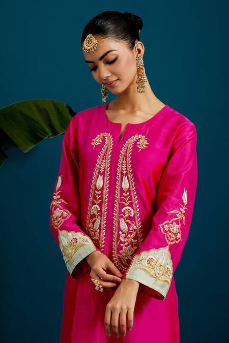 Shop Anantaa By Roohi Pink Silk, Chanderi Sequins, Diamonds, Floral Resham Kurta And Pant Set Shop_Anantaa By Roohi_Pink Silk, Chanderi Sequins, Diamonds, Floral Resham Kurta And Pant Set