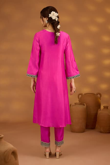 Shop ISHA GUPTA TAYAL Pink Silk, Organza, Cotton Sequins, Zari, Patchwork, Nandi Kurta Set at Aza Fashions Shop_ISHA GUPTA TAYAL_Pink Silk, Organza, Cotton Sequins, Zari, Patchwork, Nandi Kurta Set _at_Aza_Fashions