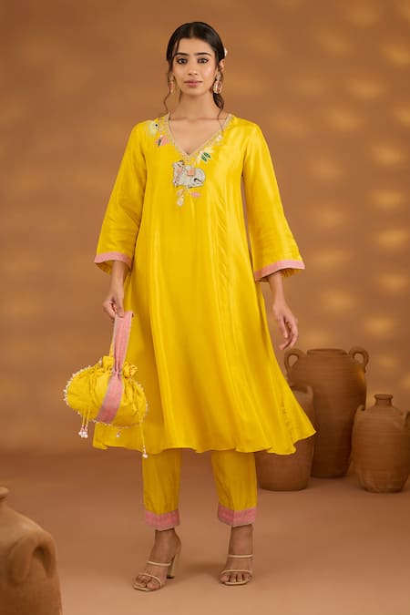 Shop_ISHA GUPTA TAYAL_Yellow Silk, Organza, Cotton Sequins, Nandi And Bagh Patchwork Kurta Set _Online_at_Aza_Fashions