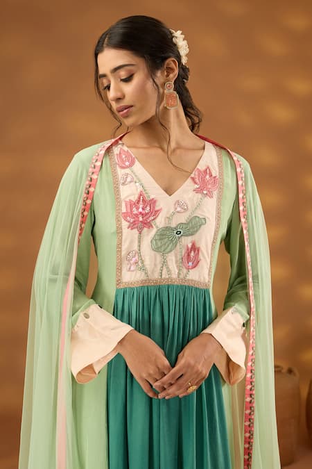 ISHA GUPTA TAYAL_Green Crepe, Net, Cotton Embroidery, Patchwork, Zardozi Floral Kurta Set _Online_at_Aza_Fashions