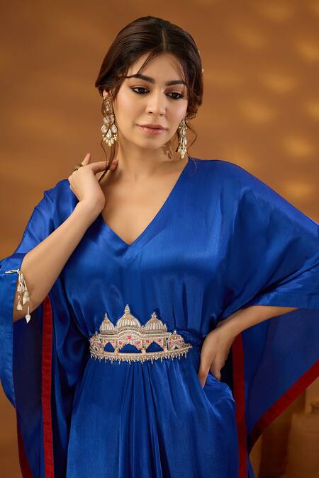 ISHA GUPTA TAYAL_Blue Chiffon, Satin, Linen Embroidery V-neck Plain Draped Kurta And Pant Set _Online_at_Aza_Fashions