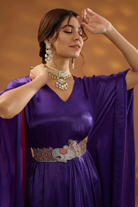 ISHA GUPTA TAYAL_Purple Chiffon, Linen, Satin Embroidery V-neck Plain Draped Kurta Set With Belt _Online_at_Aza_Fashions