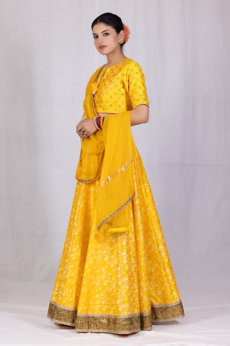 Buy_Monika Mathuria Datta_Yellow Silk, Net Gota Patti Keyhole Neck Embroidered Discharge Print Lehenga Set _Online_at_Aza_Fashions