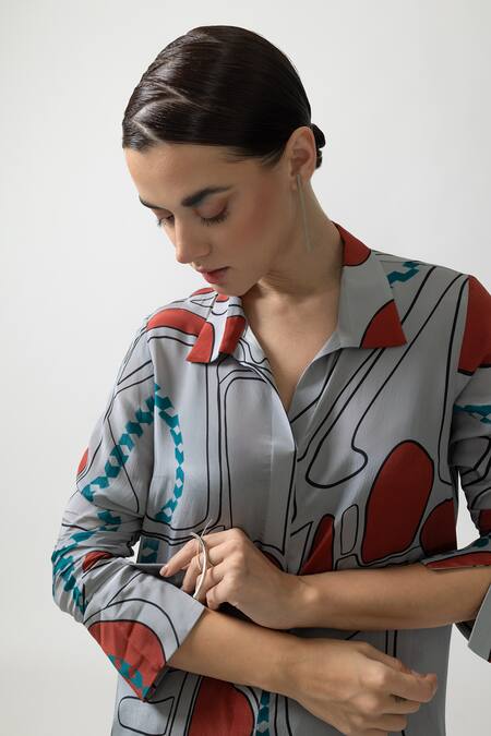 Nautanky Grey Crepe Collared Odyssey Abstract Print Shirt With Pant at Aza Fashions Nautanky_Grey Crepe Collared Odyssey Abstract Print Shirt With Pant _at_Aza_Fashions