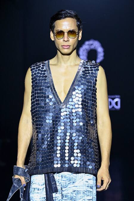 Buy_Rahul Singh_Black Linen Sequins Embellished Vest And Trouser Set _Online_at_Aza_Fashions