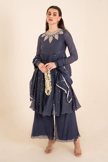 SSHILPA SAMRIYA Leaf Motif Embellished Yoke Kurta Pant Set 