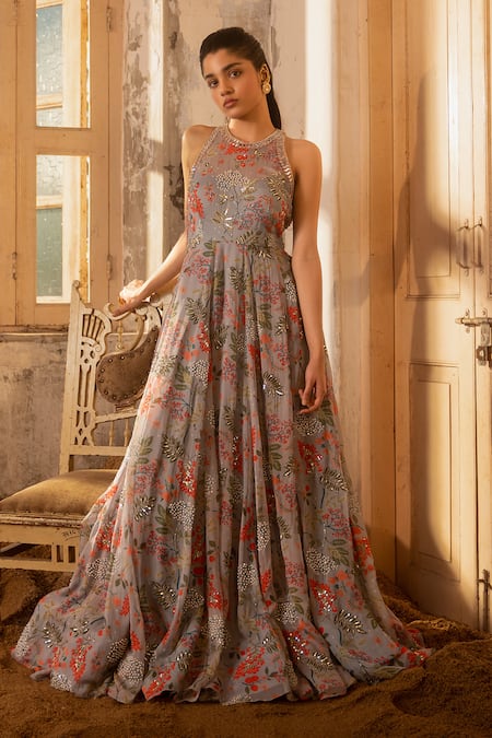 SSHILPA SAMRIYA Floral Embroidered Gown 