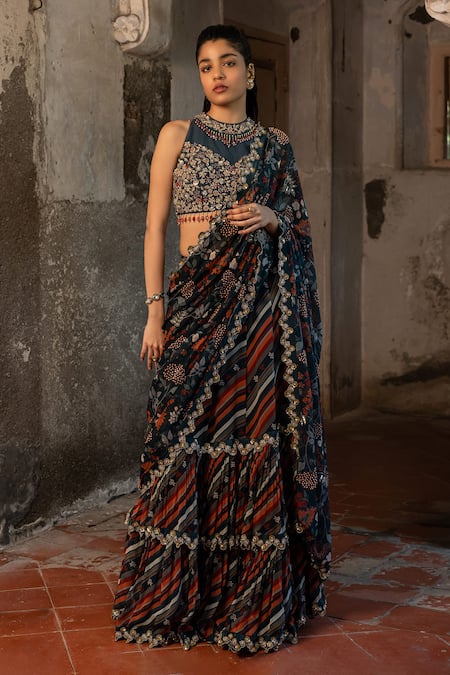 SSHILPA SAMRIYA Floral Print Pre-Draped Saree With Blouse 