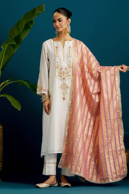 Anantaa by Roohi Silk Chanderi Floral Embroidered Kurta & Pant Set 