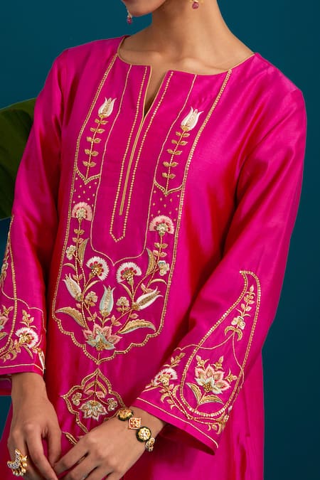 Buy_Anantaa By Roohi_Black Silk, Chanderi Sequins, Gota Patti, Floral Resham Kurta And Pant Set 