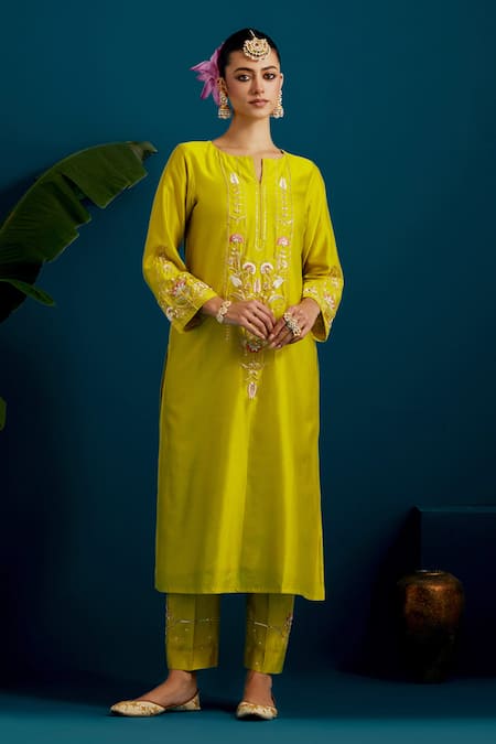 Shop_Anantaa By Roohi_Black Silk, Chanderi Sequins, Gota Patti, Embroidery Dabka Kurta And Pant Set _Online_at_Aza_Fashions