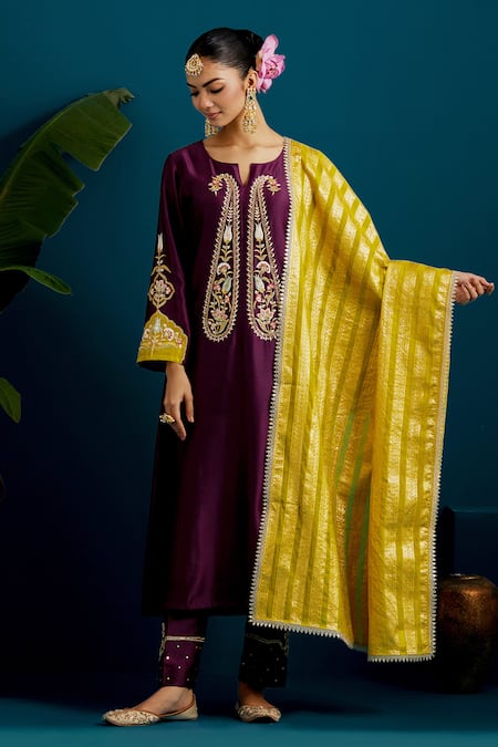 Anantaa by Roohi Black Kurta And Pant Silk Chanderi Embroidery Gota Notched Paisley & Set 