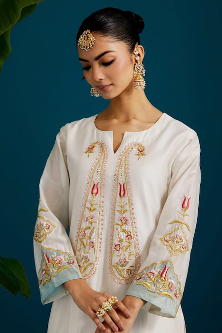 Shop Anantaa By Roohi Black Silk, Chanderi Sequins, Diamonds, Paisley Resham Kurta And Pant Set Shop_Anantaa By Roohi_Black Silk, Chanderi Sequins, Diamonds, Paisley Resham Kurta And Pant Set