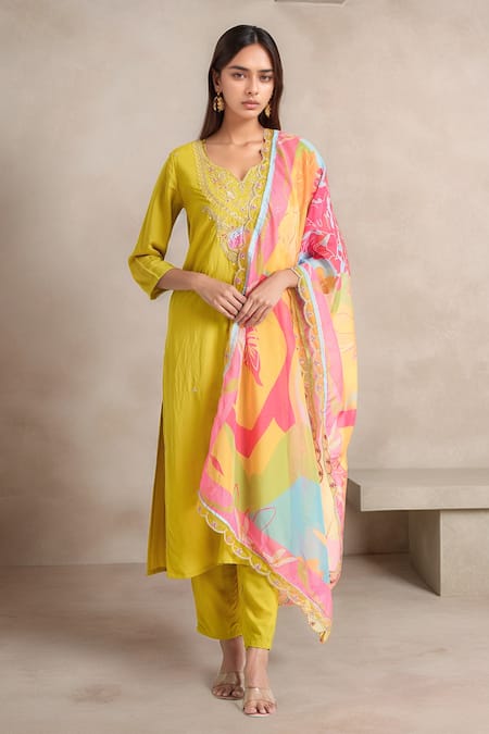 Samyukta Singhania Zardozi Embroidered Kurta Pant Set 