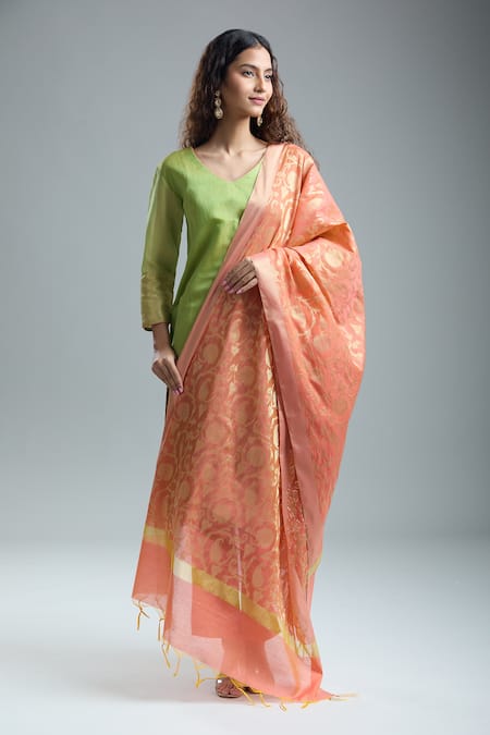 Nidhika Shekhar Plain Kurta Set With Brocade Dupatta 