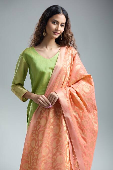 Shop_NIDHIKA SHEKHAR_Green Cotton, Silk Embroidery V-neck Plain Kurta Set With Brocade Dupatta_Online_at_Aza_Fashions