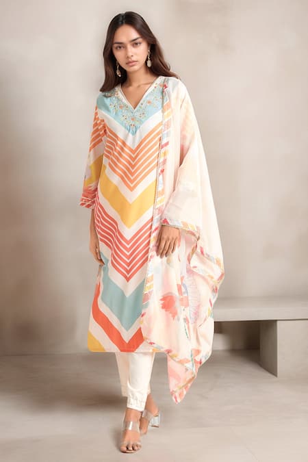 Samyukta Singhania Chevron Print Kurta Set 