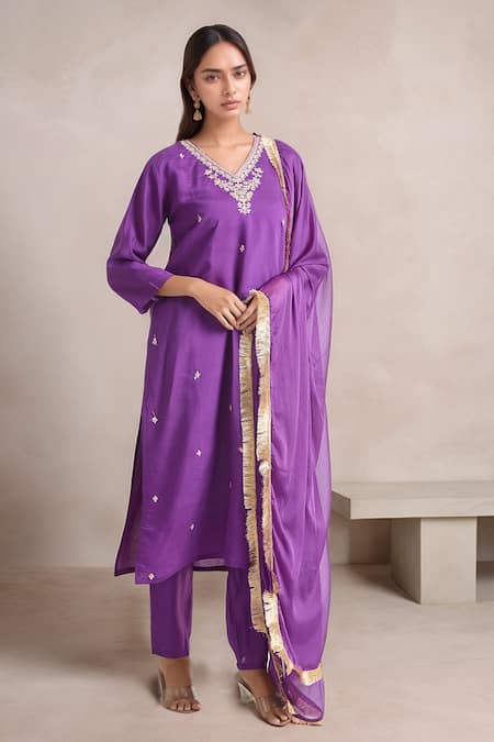 Samyukta Singhania Zardozi Floral Embroidered Kurta Set 