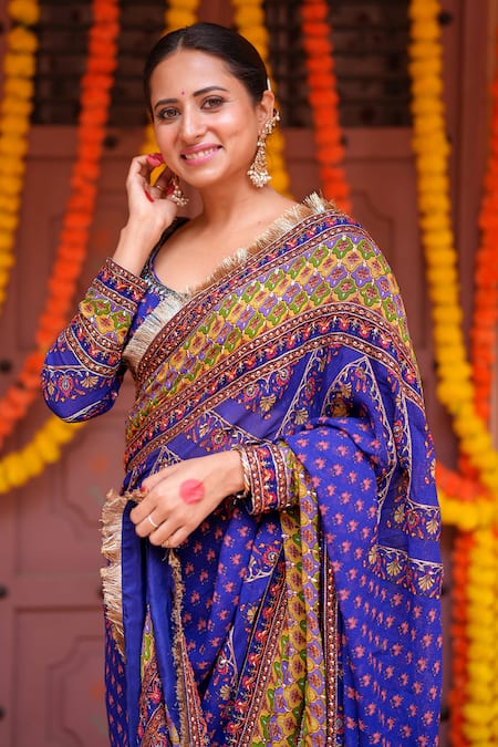 Shop_Irrau By Samir Mantri_Blue Georgette Sequins, Embroidery Round Neck Floral Print Saree With Blouse 