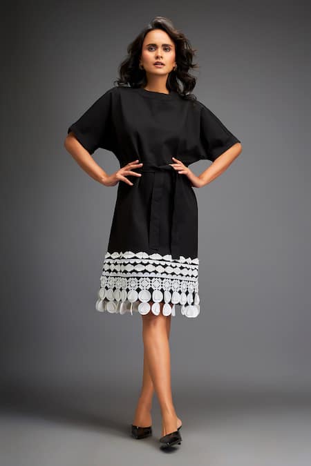 Deepika Arora_Black Polyester Applique Round Neck Geometric Ornate Leather Belted Midi Dress _Online_at_Aza_Fashions