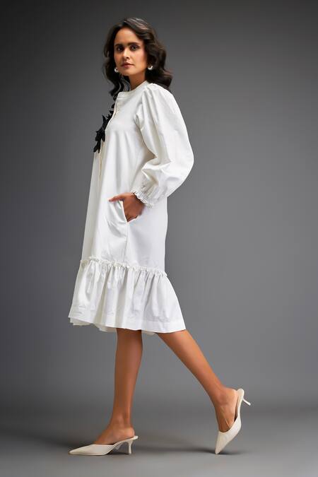 Deepika Arora_White Cotton Embroidery Mandarin Collar Contrast Flower Applique Dress _at_Aza_Fashions