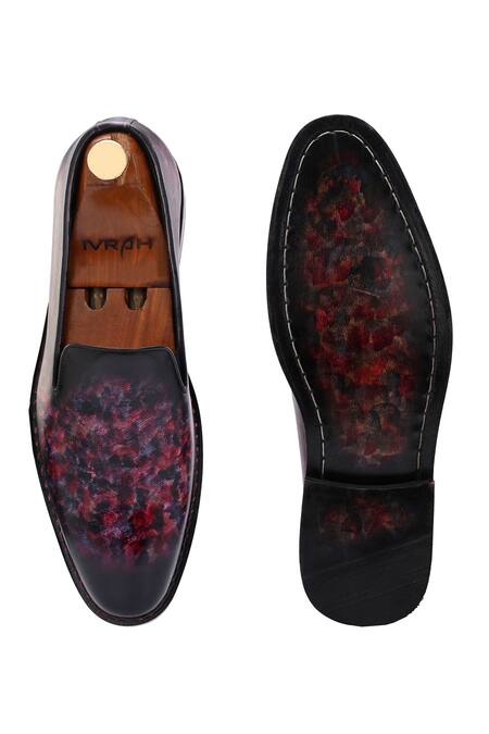 Shop_Ivrah_Red Roxx The Museum Almond Toe Shoes_at_Aza_Fashions