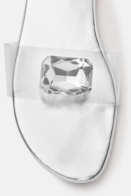 Zori World_Silver Noor Crystal Embellished Flats_at_Aza_Fashions