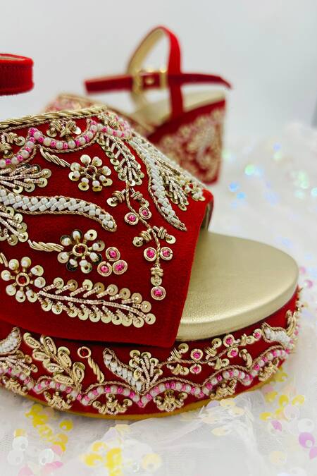 Shiveen Shiveen_Red Embroidery Floral Velvet Wedges _Online_at_Aza_Fashions
